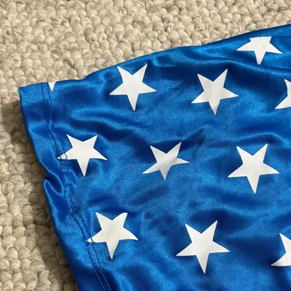 Wonder Woman skirt - Picture 6 of 10